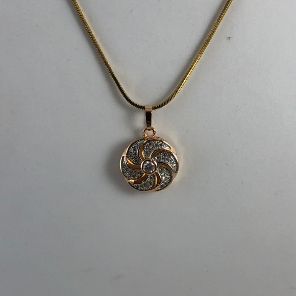 18k Gold Filled Cubic Zirconia Sun Burst Necklace - Picture 6 of 6